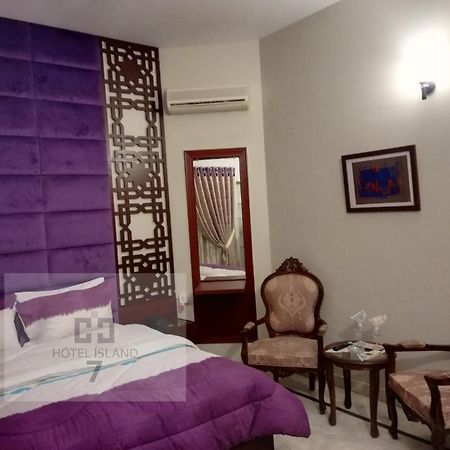 Hotel 7Island Karaczi Zewnętrze zdjęcie